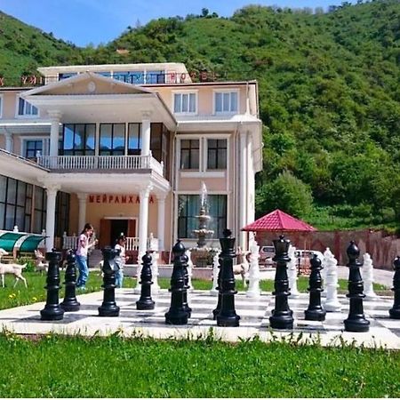 Эдельвейс Hotel Almaty Exterior foto